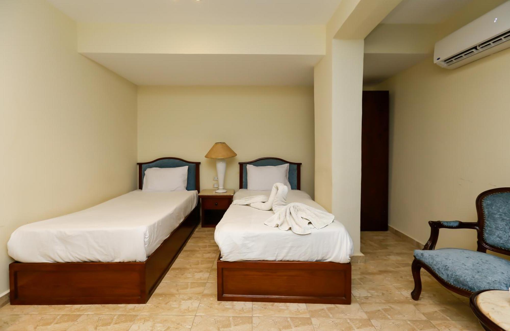 Pyramids Glory Inn Kafrat al Jabal Luaran gambar